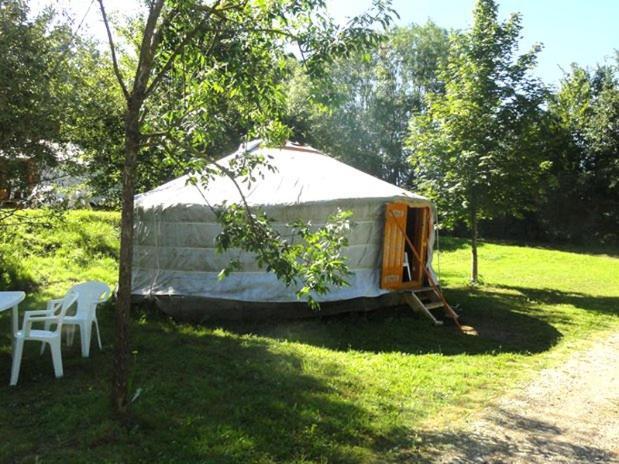 Camping Domaine de Mepillat Saint-Nizier-le-Bouchoux Esterno foto